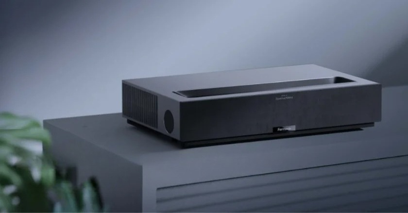 at-Cinema Edge 超短焦点4K UHDレーザーテ - Ultra Short Throw Laser Projector 4K のレビューと価格