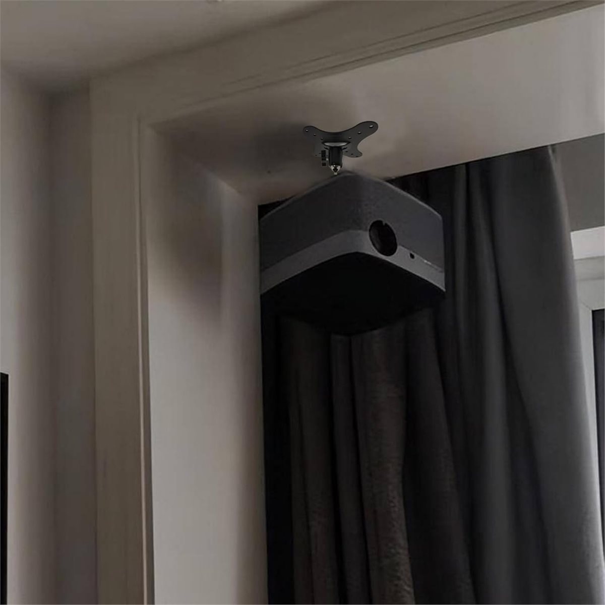 垂直に取り付けられたプロジェクターブラケット、壁掛け式ユニバ - Projector Ceiling Mount Bracket Universal のレビューと価格
